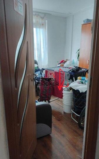 Basarabia, Diham apartament 3 camere, et. 8, 70 mp, 2 bai, bl. 1980